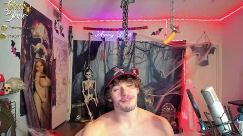 Snapshot of thejohnnystone chatting on October 15, 12:47 am Johnny Stone online show from October 15, 12:47 am