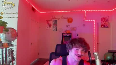 Snapshot of thejohnnystone chatting on September 24, 12:17 am Johnny Stone online show from September 24, 12:17 am