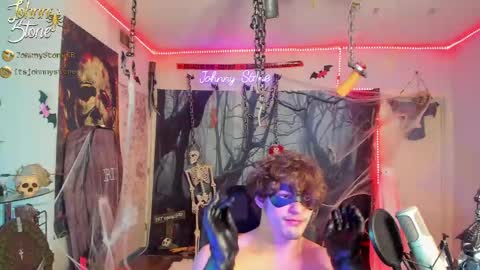 Snapshot of thejohnnystone chatting on October 6, 12:39 am Johnny Stone online show from October 6, 12:39 am