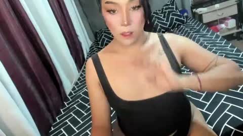 Saraya Meowk online show from July 15, 3:28 pm