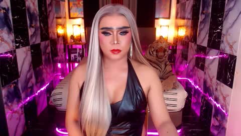 Paula online show from December 1, 6:00 am