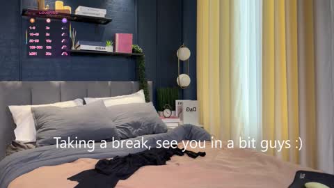 thelma_perez online show from September 12, 7:43 am