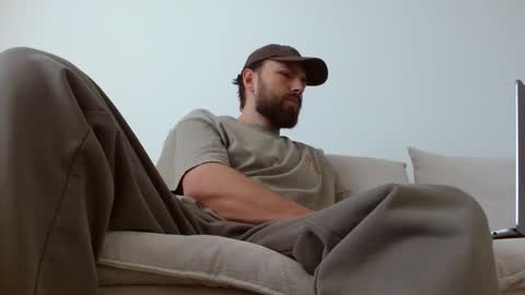 TheMonarchGoat online show from March 7, 5:40 am