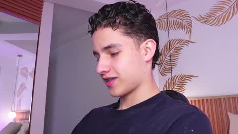  THEO- MATEO  online show from February 4, 1:38 pm