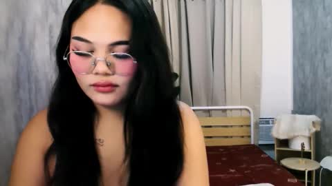 FRANCINE online show from March 24, 4:02 pm