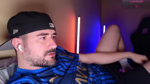 Theo Ravi online show from April 10, 3:45 am