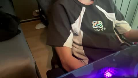 theothede19cm online show from November 3, 9:10 am