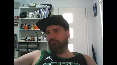 aussiebeard online show from January 10, 2:04 am