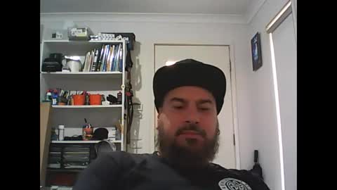 aussiebeard online show from March 2, 1:04 am