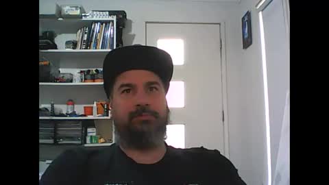 aussiebeard online show from October 21, 3:33 am