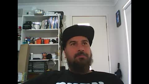 aussiebeard online show from February 27, 1:30 am