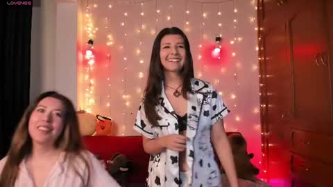 thepartyhomemia online show from June 26, 12:38 am
