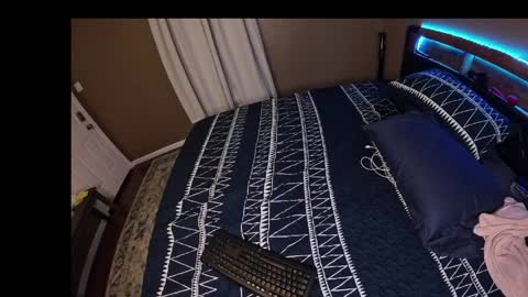 thepovcouple7 online show from April 4, 8:54 am