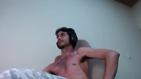 Santiago Enrique online show from February 24, 5:10 am