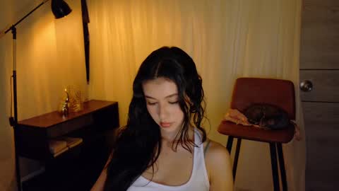 Snapshot of therose_mar chatting on September 30, 12:32 am Mar online show from September 30, 12:32 am