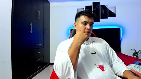 Thiago online show from February 26, 9:22 am