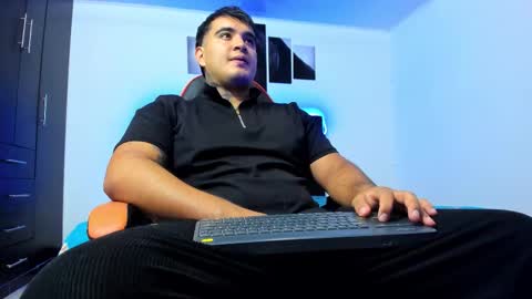 Thiago online show from February 25, 5:44 am