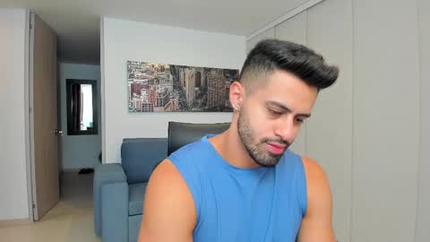 Snapshot of thiago_driussi chatting on February 22, 2:28 am thiago_driussi online show from February 22, 2:28 am