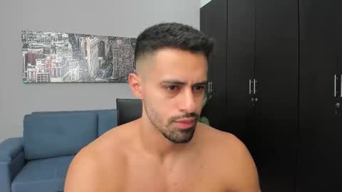 Snapshot of thiago_driussi chatting on October 13, 10:34 pm thiago_driussi online show from October 13, 10:34 pm