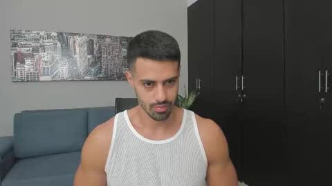 Snapshot of thiago_driussi chatting on October 9, 9:48 am thiago_driussi online show from October 9, 9:48 am