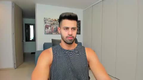 Snapshot of thiago_driussi chatting on February 24, 1:46 am thiago_driussi online show from February 24, 1:46 am