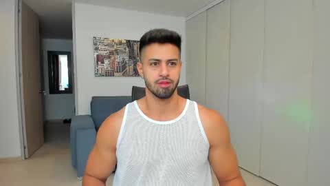 Snapshot of thiago_driussi chatting on March 12, 12:42 am thiago_driussi online show from March 12, 12:42 am