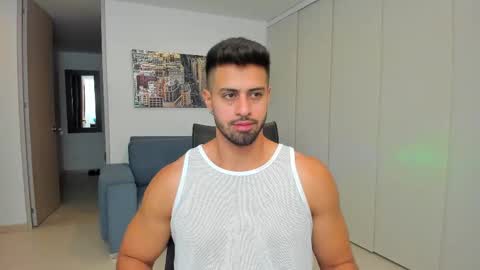 Snapshot of thiago_driussi chatting on March 12, 3:46 am thiago_driussi online show from March 12, 3:46 am