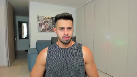 Snapshot of thiago_driussi chatting on March 4, 3:11 am thiago_driussi online show from March 4, 3:11 am