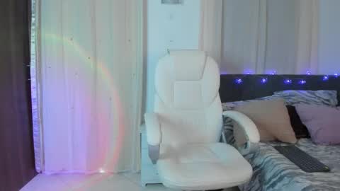 Manuel online show from December 23, 3:23 am