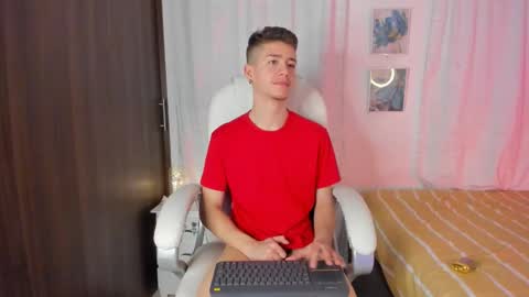 Snapshot of thiago_james69 chatting on September 20, 3:31 am Manuel online show from September 20, 3:31 am