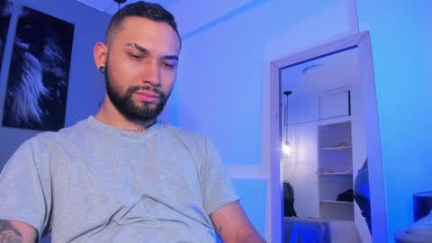 Thiago online show from December 11, 6:04 am