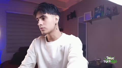 Thiago online show from March 2, 11:53 pm