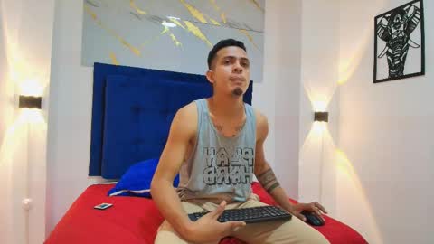     online show from March 1, 1:29 pm