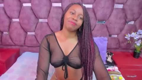 Snapshot of thiana_taylor chatting on October 13, 4:53 pm thiana_taylor online show from October 13, 4:53 pm