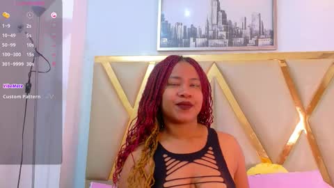 Snapshot of thickeebonyy chatting on September 9, 3:17 am thickeebonyy online show from September 9, 3:17 am