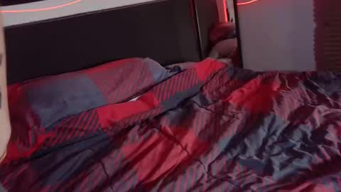 ThickHandsomeMan online show from January 27, 4:52 am