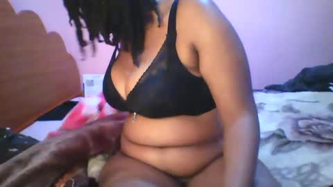 thickianah online show from December 9, 3:00 pm