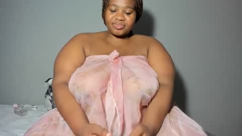 thickleeyanax online show from February 26, 4:49 pm