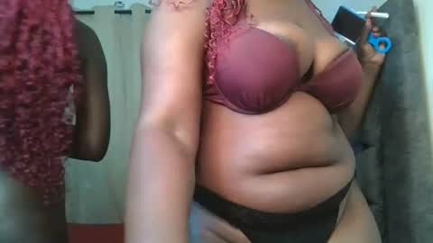thicky_rue2 online show from July 10, 5:34 am