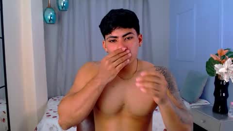 Snapshot of thirstmen_ chatting on October 15, 10:43 pm MICHAEL AND CRISS online show from October 15, 10:43 pm