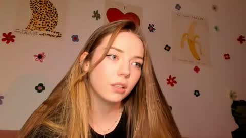 Amelia  shows on mondays fridays and sundays  if anything changes im giving updates on my fansly  online show from October 5, 4:36 pm