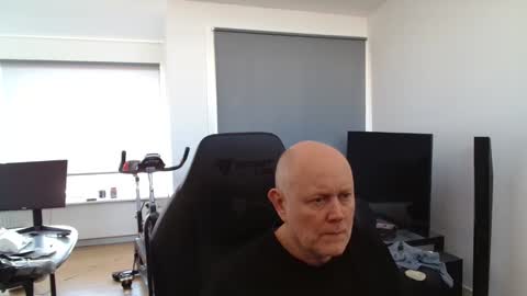 thomas315627 online show from March 31, 11:54 am