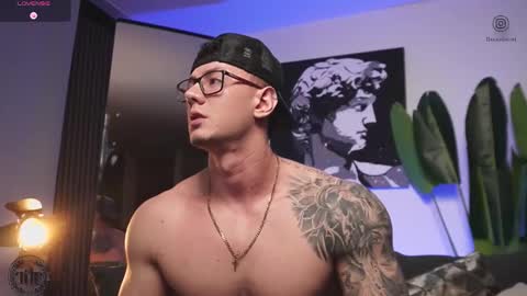 Thomas Falcon online show from January 7, 12:37 am