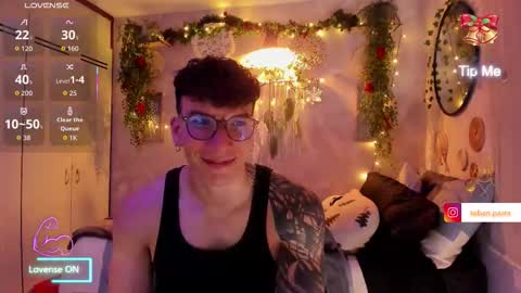 Thomas Grey online show from December 18, 10:32 am