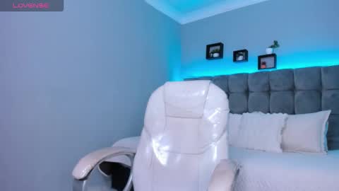 Thomas online show from February 7, 11:46 am