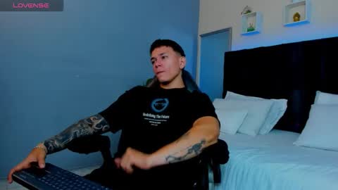 Thomas online show from November 20, 12:59 pm