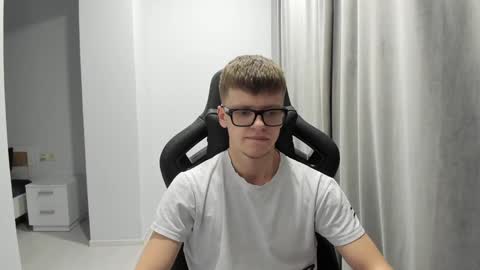 Tomas online show from January 22, 8:06 pm