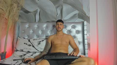 thomas online show from September 19, 7:17 pm