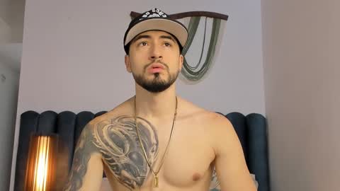 sweetfit boy online show from October 28, 4:08 pm