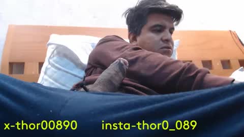thor0200 online show from December 3, 4:33 pm